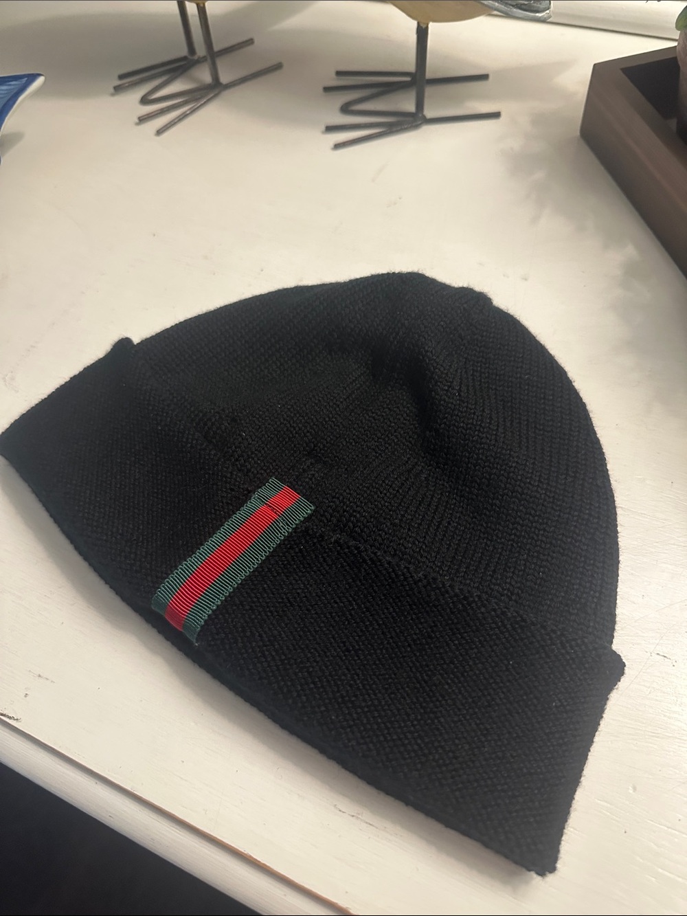 Gucci Black Beanie with Web Medium 58
Has Perfume smell if sensitive